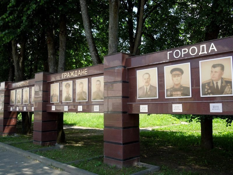 Square of Military Glory景点图片