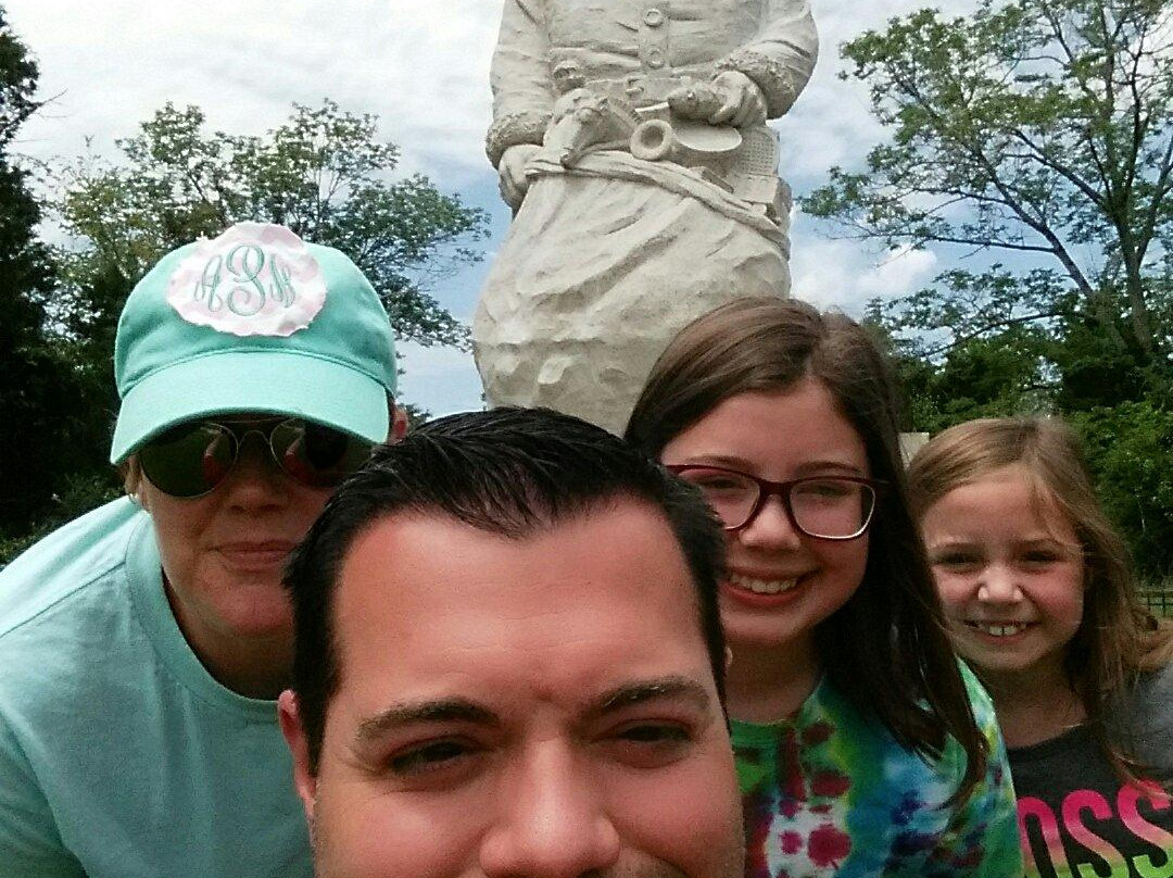 1935 Santa Statue-圣克劳斯必去景点