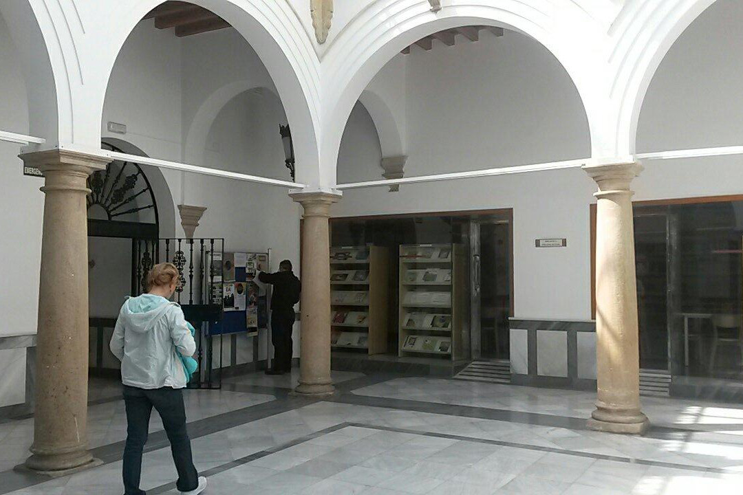 Biblioteca Publica Municipal Garcia Gutierrez景点图片