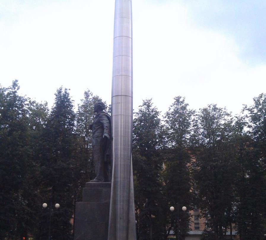 Monument to Tsiolkovskiy景点图片