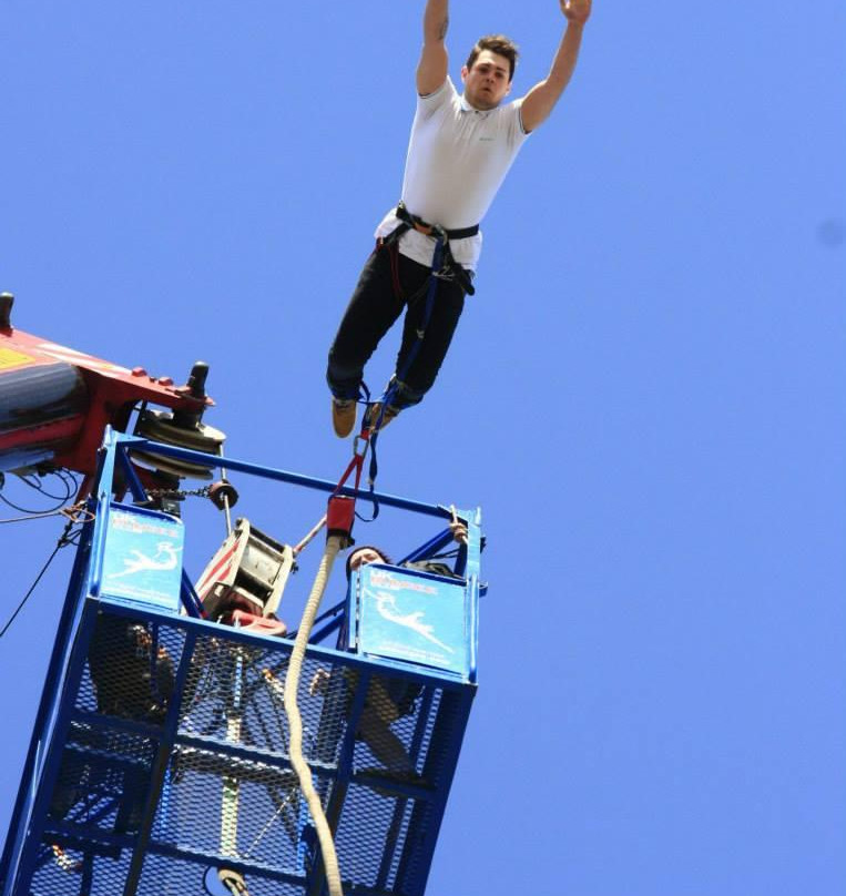 UK Bungee Club - Manchester 160ft Bungee Jump景点图片