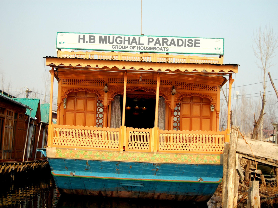 Mughal Paradise Group of Houseboats