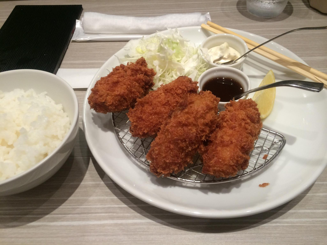 ガンボ＆オイスターバー 大手町店