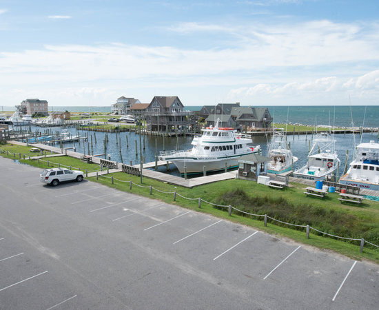 The Breakwater Inn主图