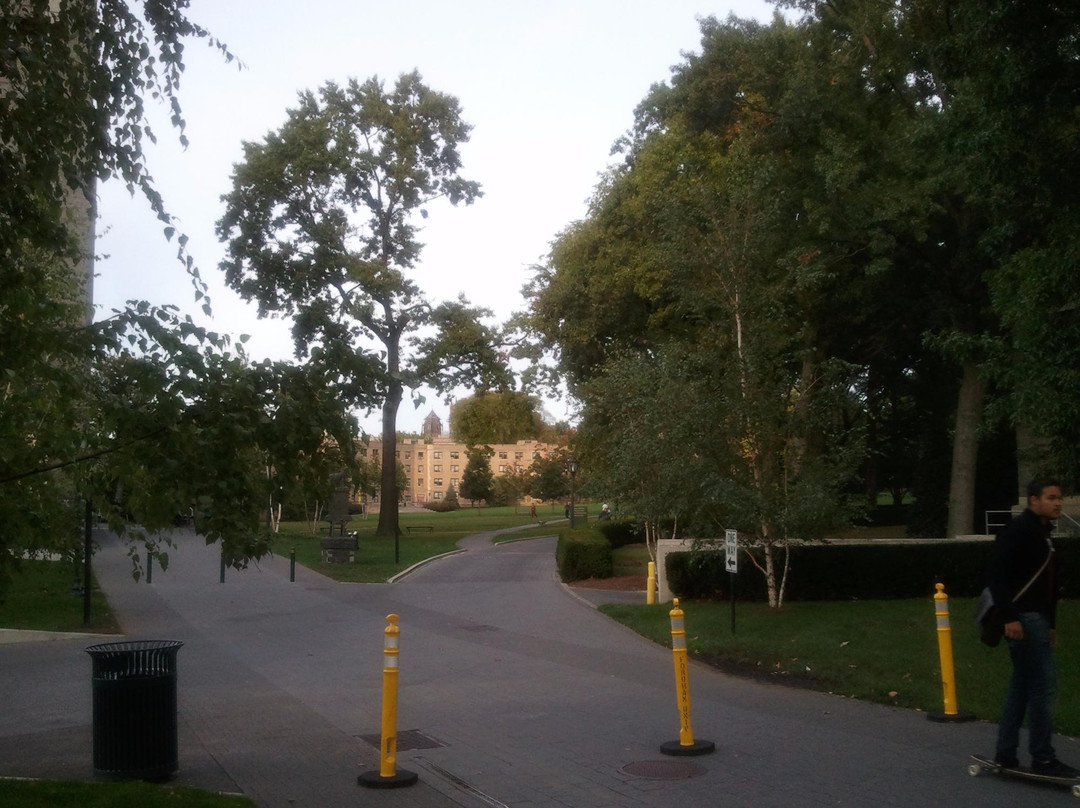 Fordham University Church-布朗克斯必去景点