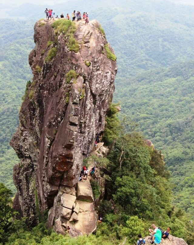 Mt Pico de Loro景点图片