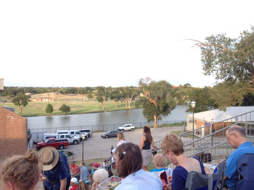 Mackenzie Park-拉伯克县必去景点