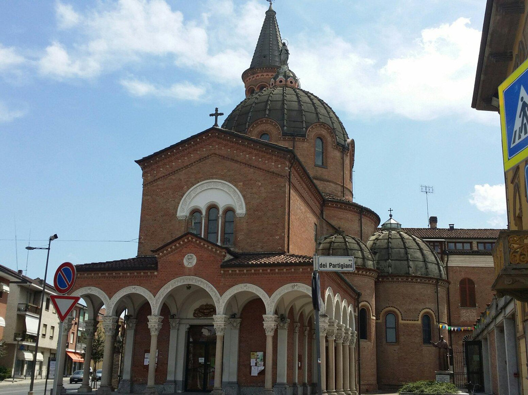 Santuario N.s. Madonna Della Moretta-阿尔巴必去景点
