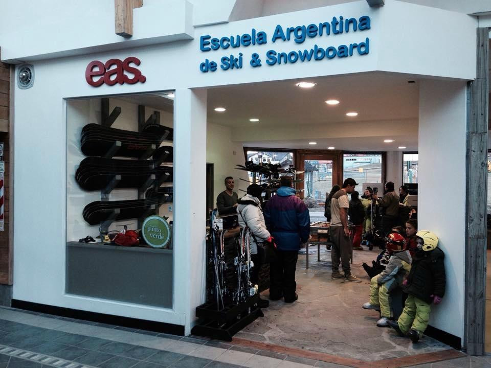 Eas Escuela Argentina de Snowboard & Ski-圣卡洛斯-德巴里洛切必去景点