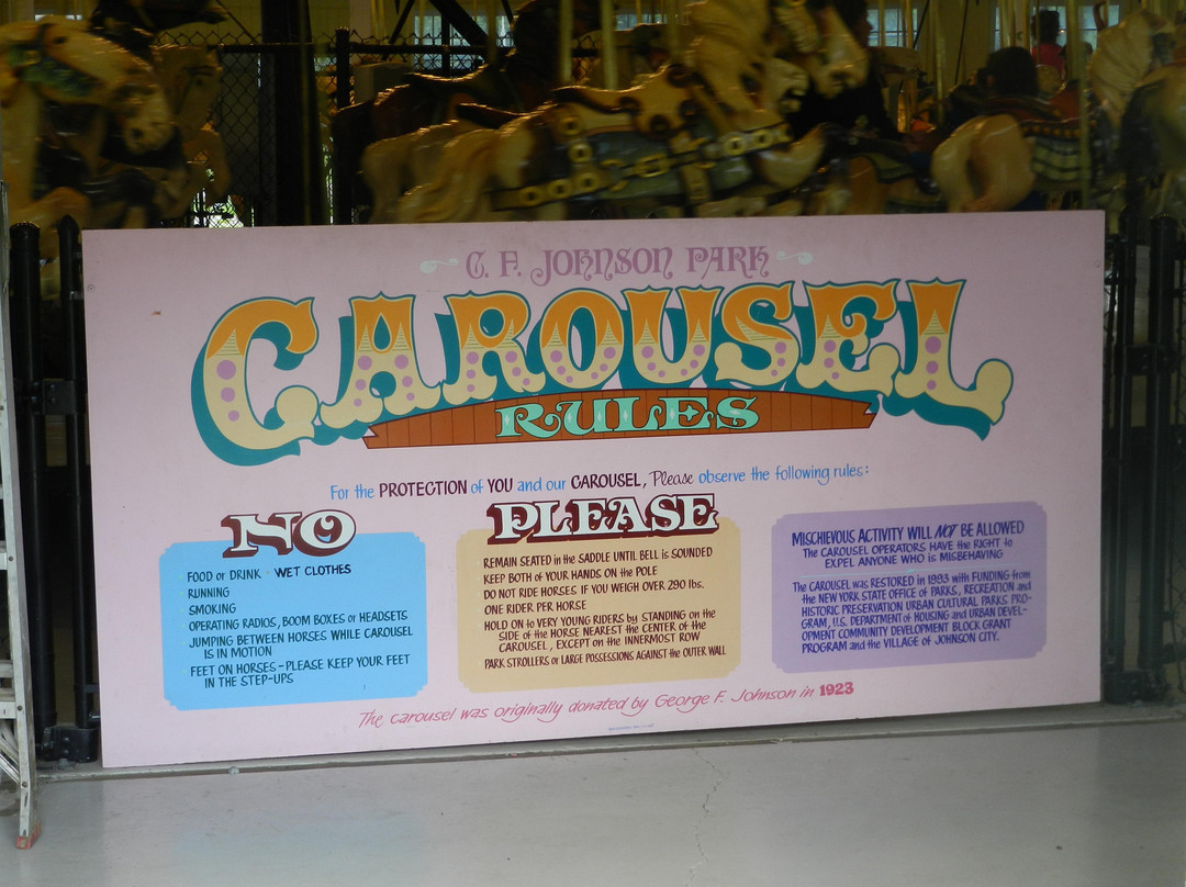 C. Fred Johnson Park Carousel-Johnson City必去景点