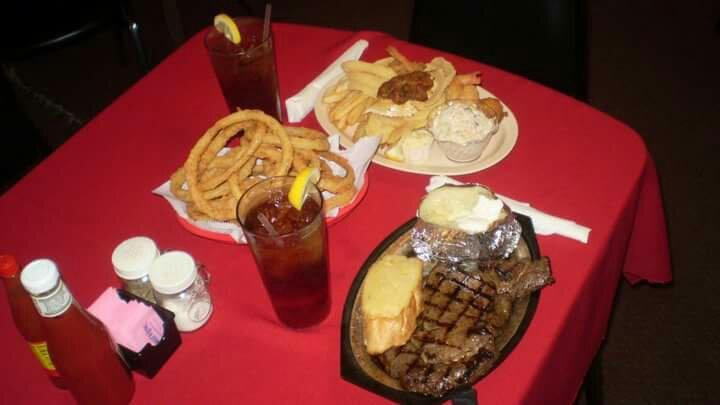 Osyka餐馆和美食-The Hitching Post