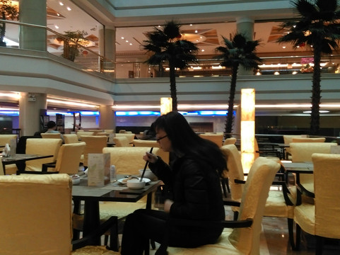 上海宝安大酒店主图