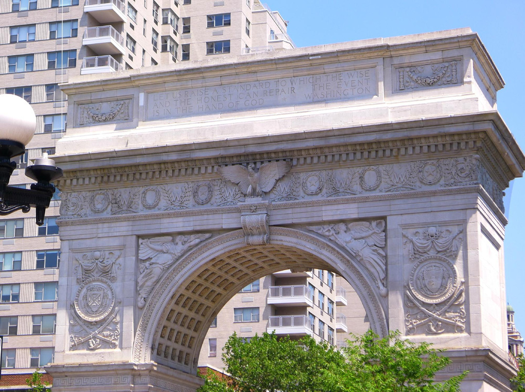 华盛顿广场公园-纽约市必去景点