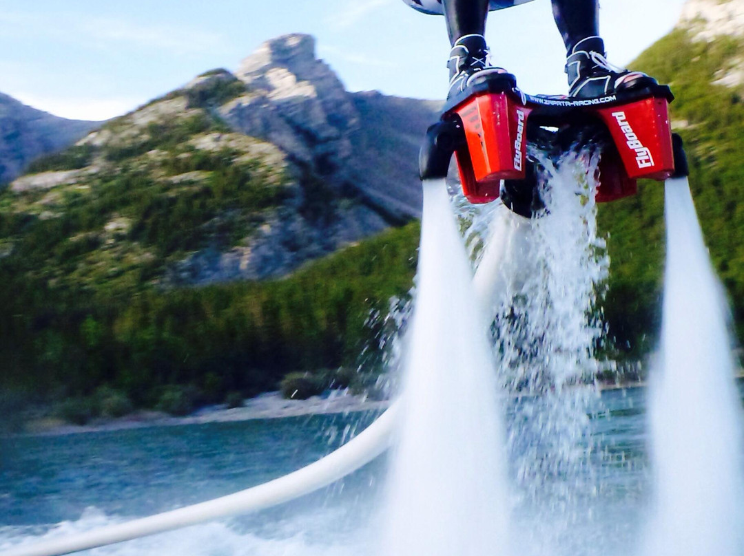 Canadian Jetpack Adventures景点图片