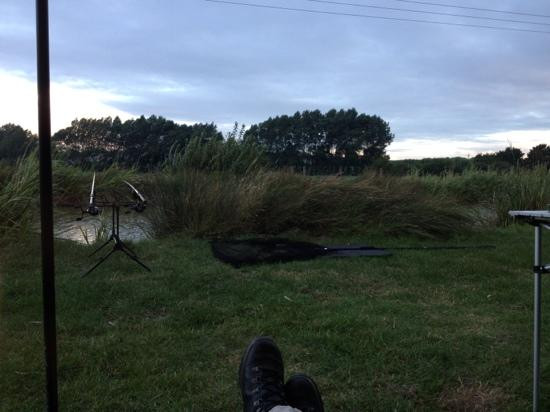 Bax Farm Fishery-锡廷伯恩必去景点