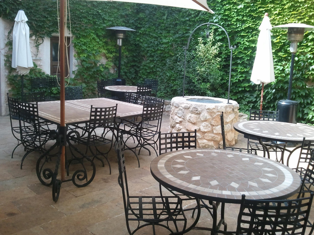 Villa Encina Hotel主图