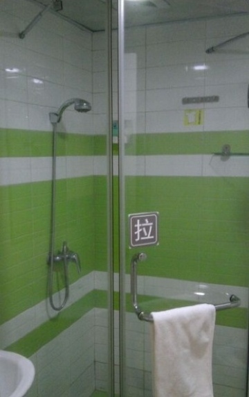 7天重庆南坪万达广场店-客卧