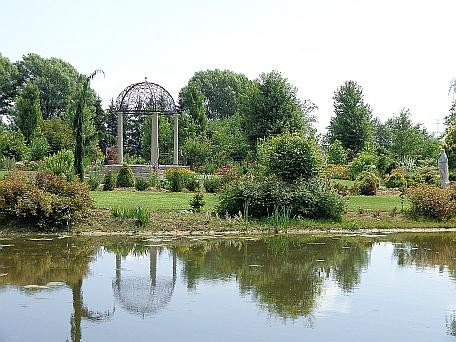 Whistling Gardens景点图片