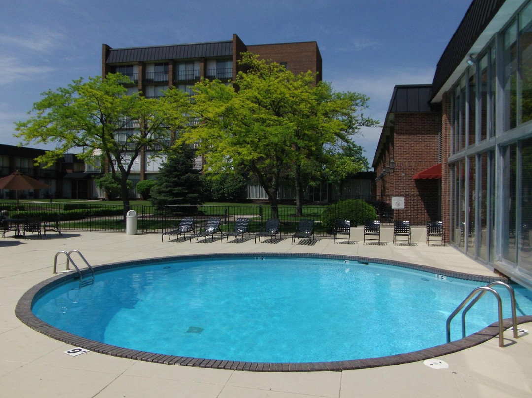 Ramada Plaza & Conf Center by Wyndham Fort Wayne