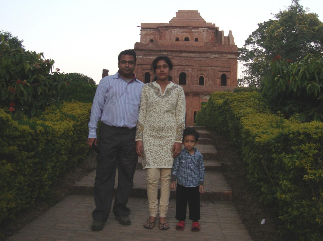Kareng Ghar & Talatal Ghar景点图片