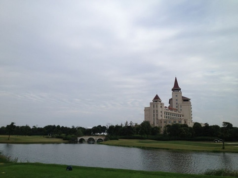 美兰湖高尔夫俱乐部-上海市必去景点