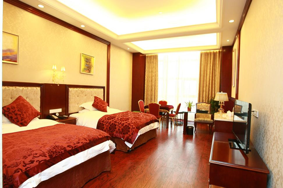 靖江滨江花园酒店主图