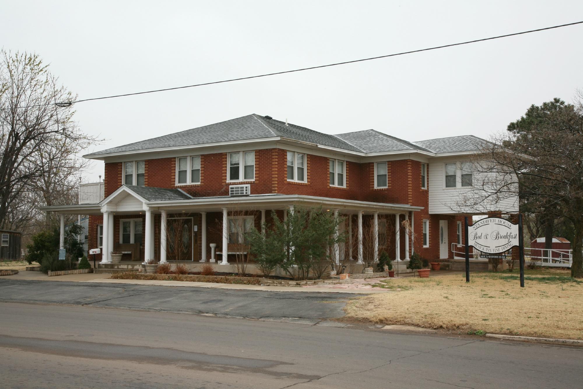 Standifer House Bed and Breakfast-浴室