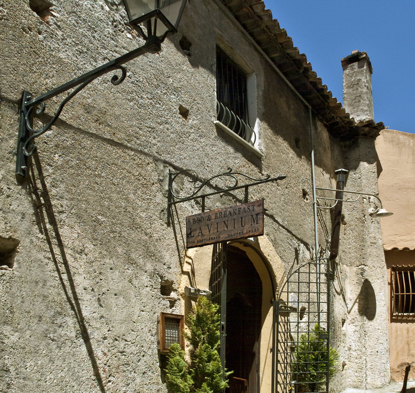 B&B Lavinium