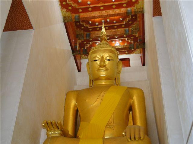 Wat Pa Lelai Woraviharn-素攀武里必去景点