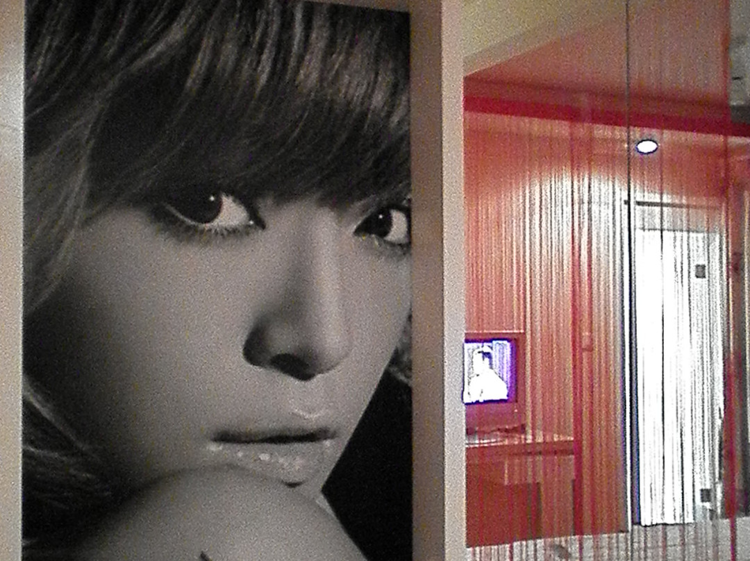 青岛人家商务酒店主图