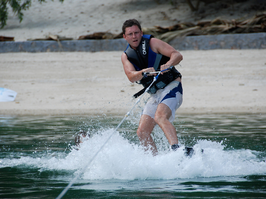 Castaway Island-下龙湾必去景点