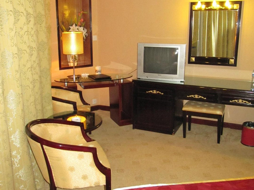 太阳大酒店主图