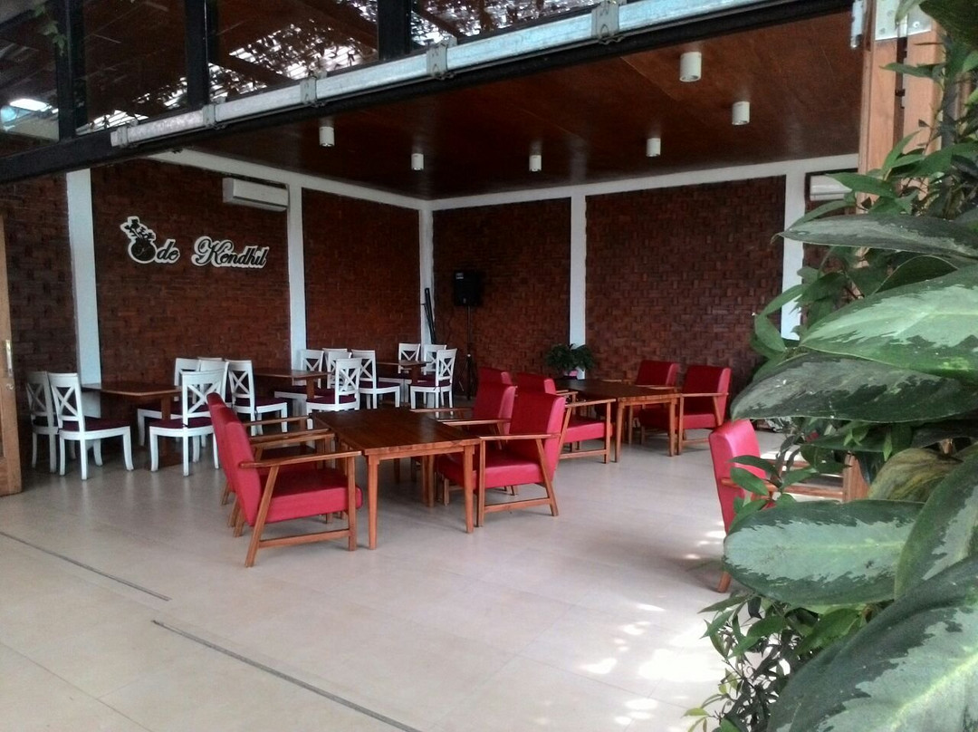 Wedomartani餐馆和美食-De Kendhil Resto