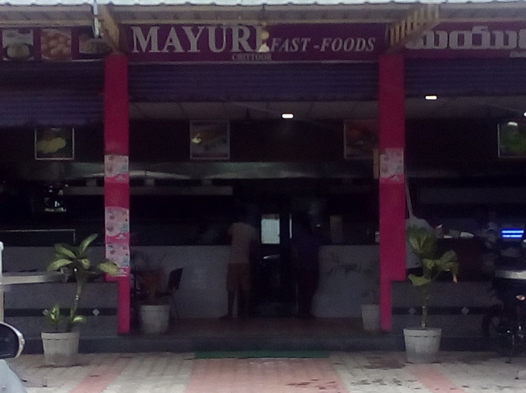 Mayuri Restaurant & Bar