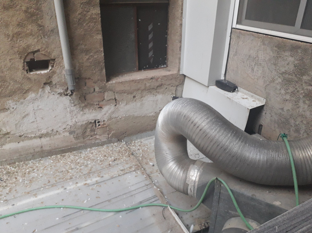 埃尔楚拉酒店主图