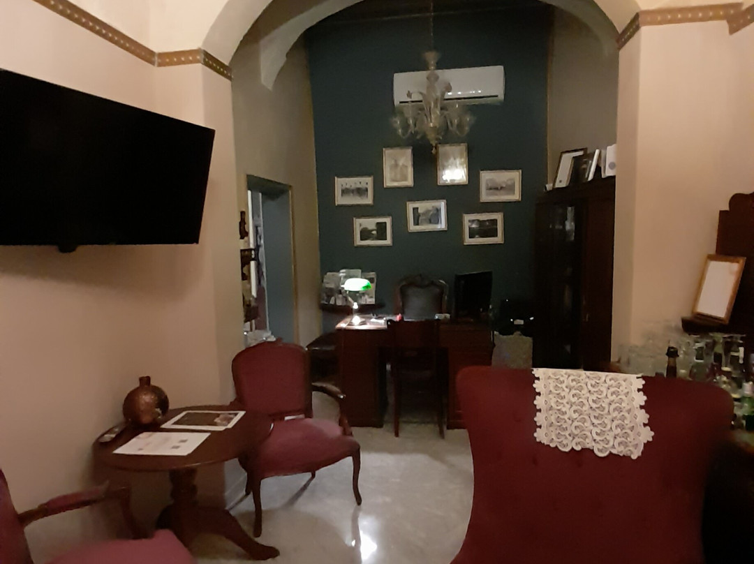 Julina Boutique Living主图