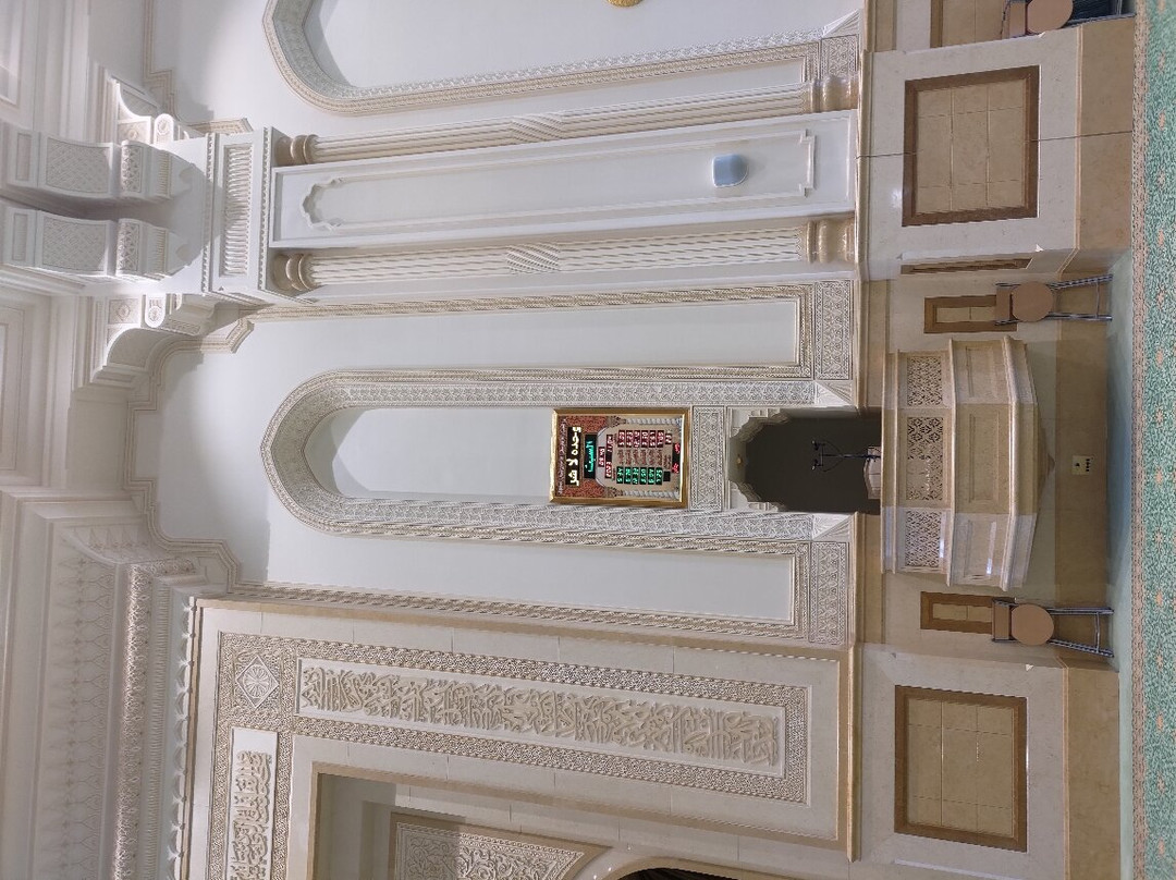 Sultan Qaboos Mosque-塞拉莱必去景点