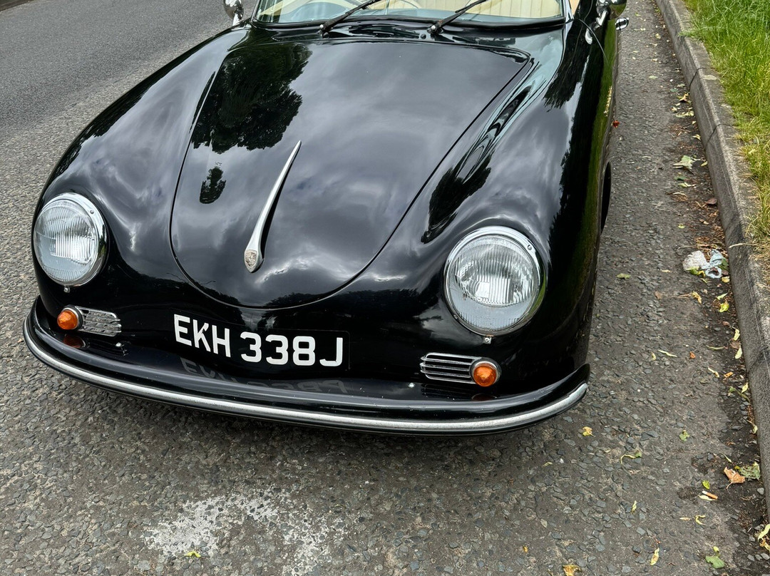 Webb's of Weybridge Classic Car Hire-威布里治必去景点