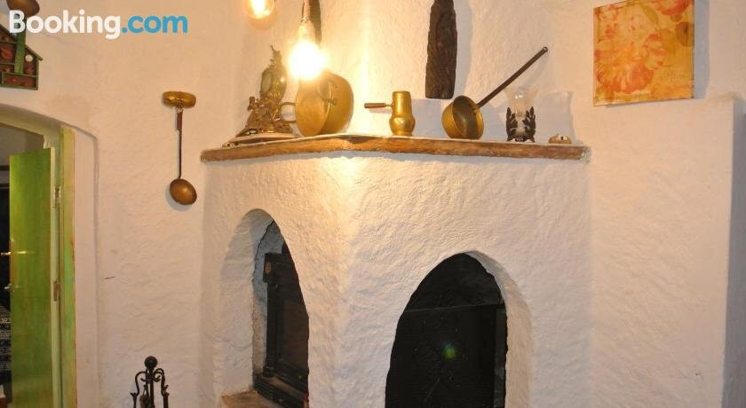 Casa Cueva El Algarrobo