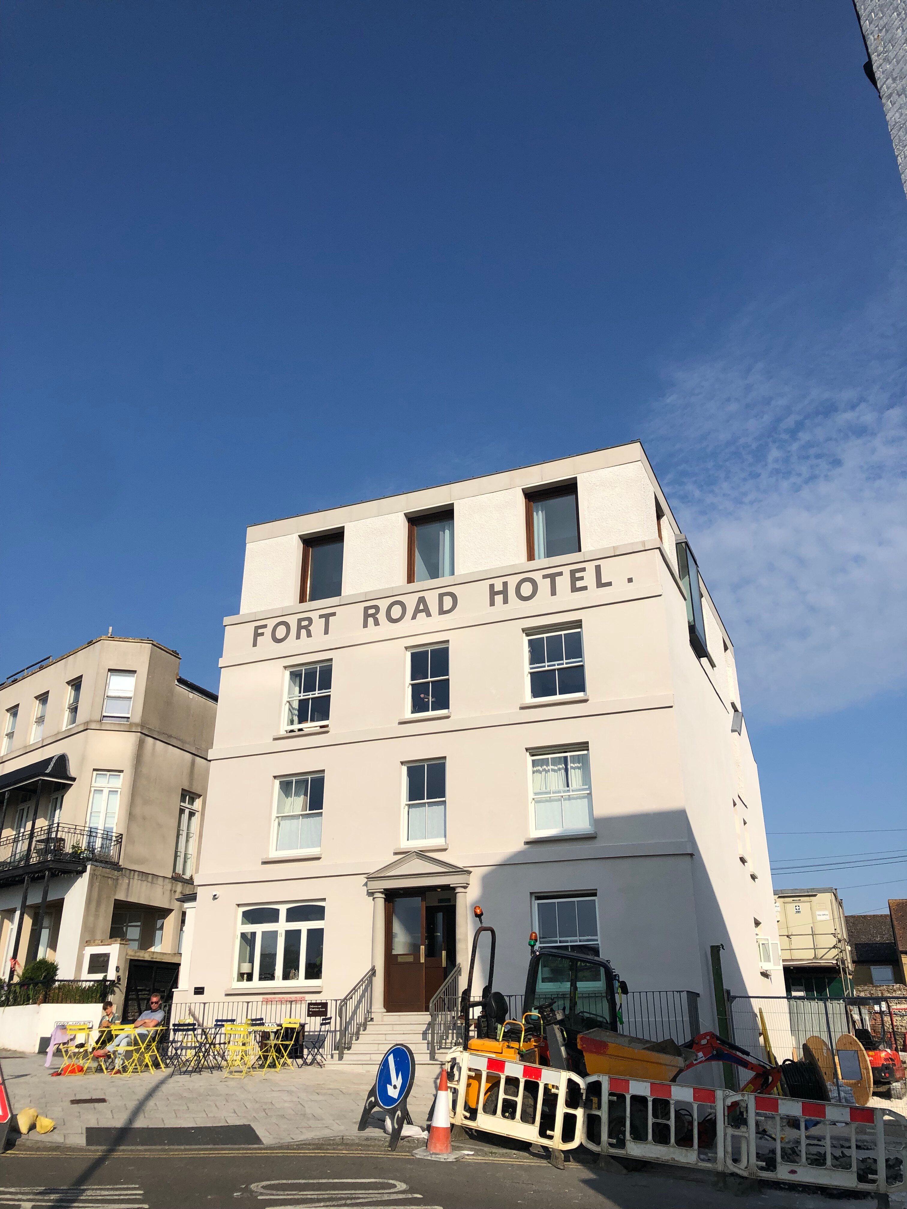 Fort Road Hotel-浴室