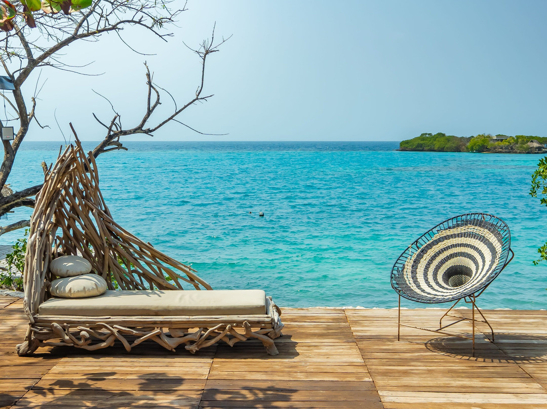 PAUE Beach Lounge景点图片