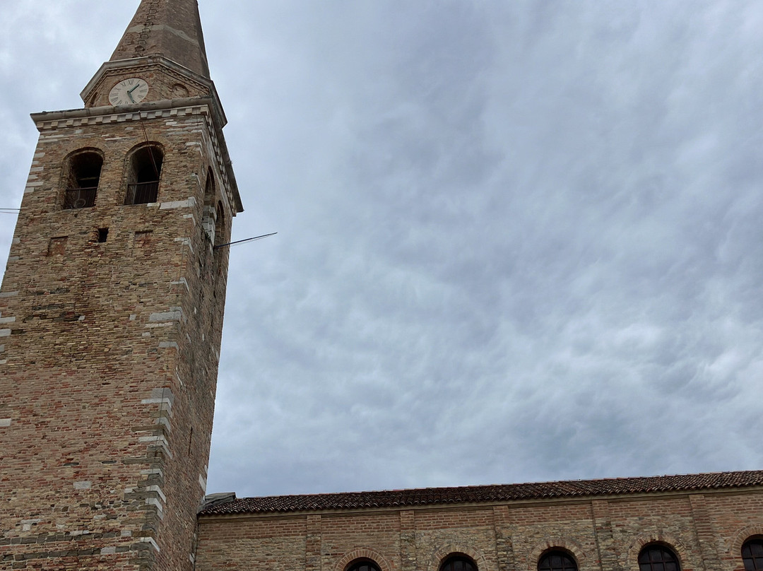 Basilica di Santa Maria delle Grazie-格拉多必去景点