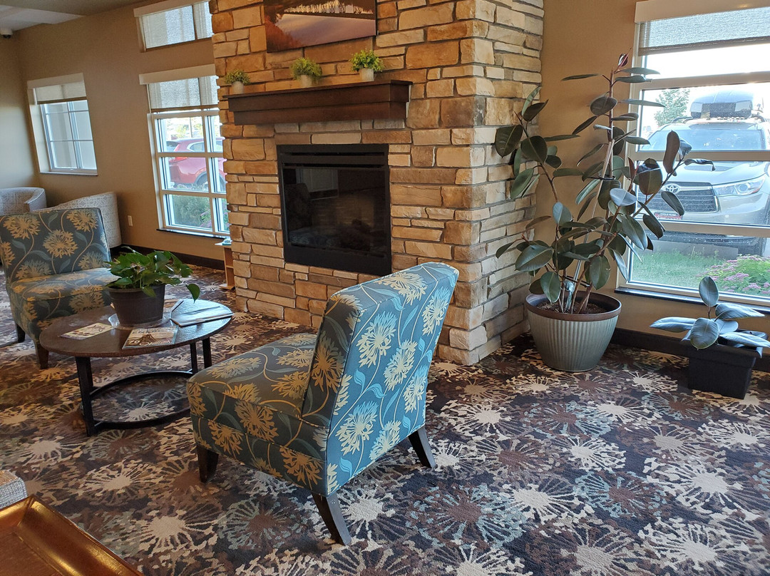 GrandStay Hotel and Suites主图