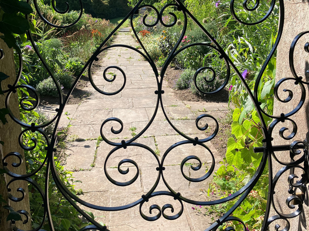 Anne's Grove Gardens-Mallow必去景点