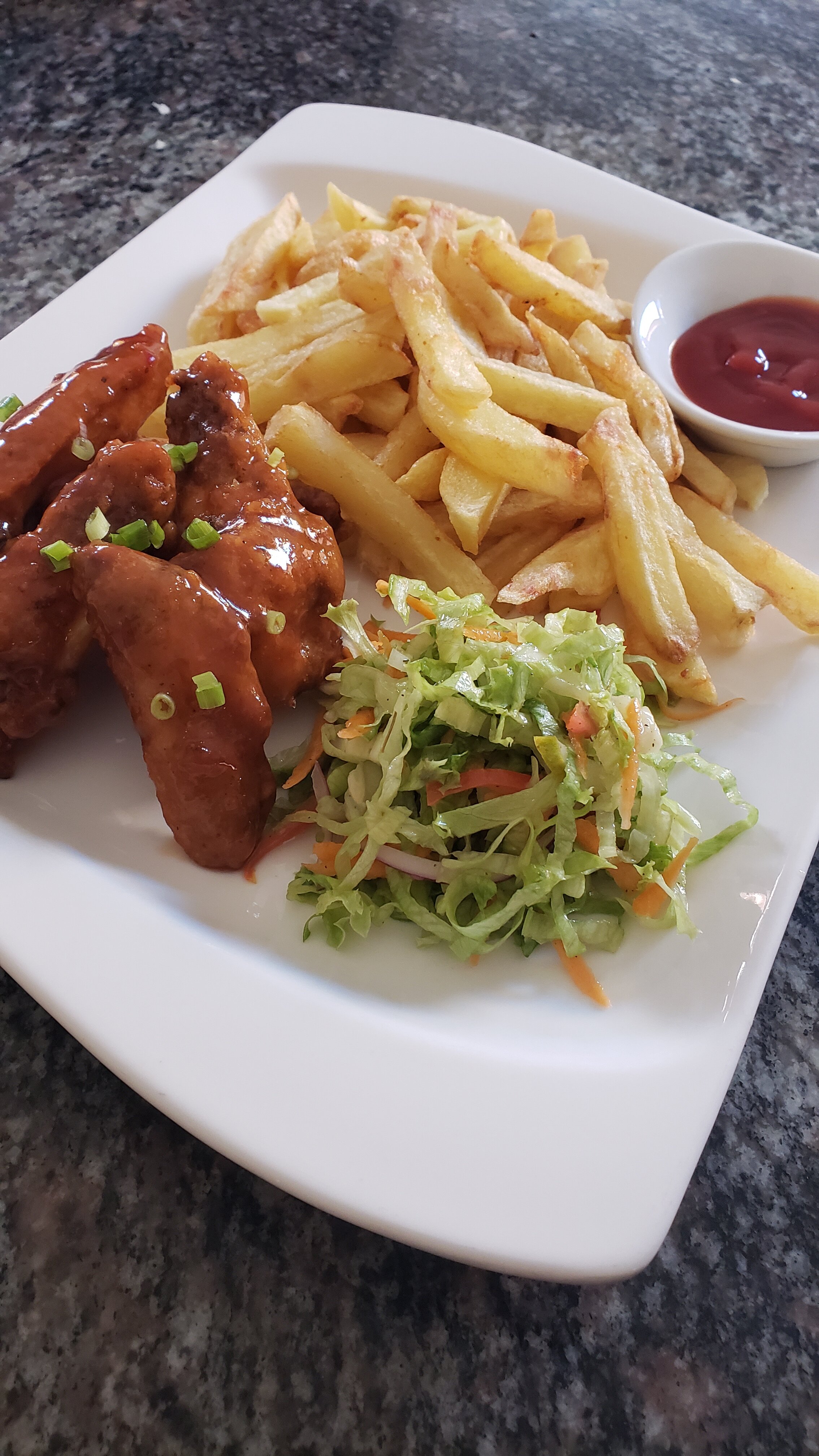 Secrets Guest House-官方