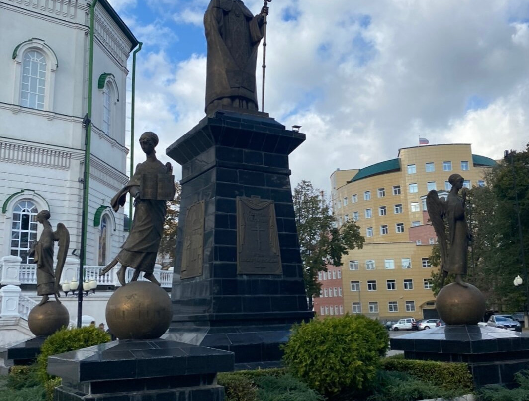 Monument to Mitrophan of Voronezh景点图片
