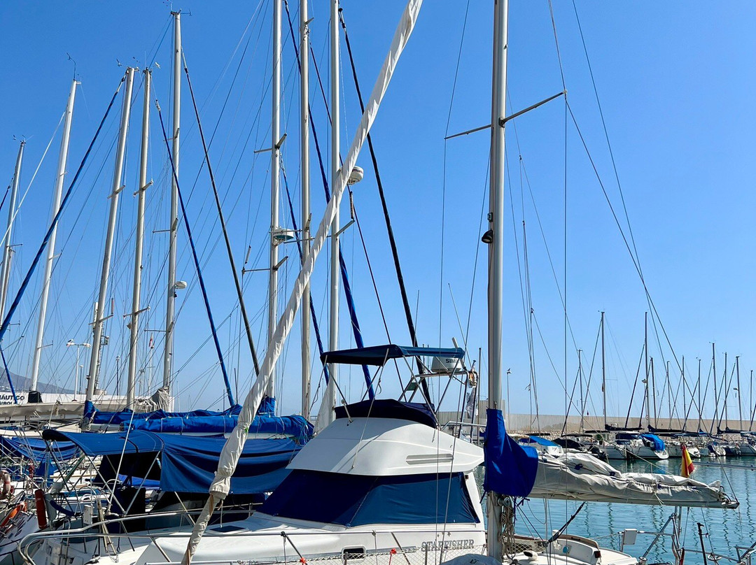 Puerto Deportivo Fuengirola-福恩吉罗拉必去景点