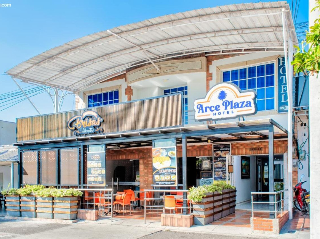 Hotel Arce Plaza主图