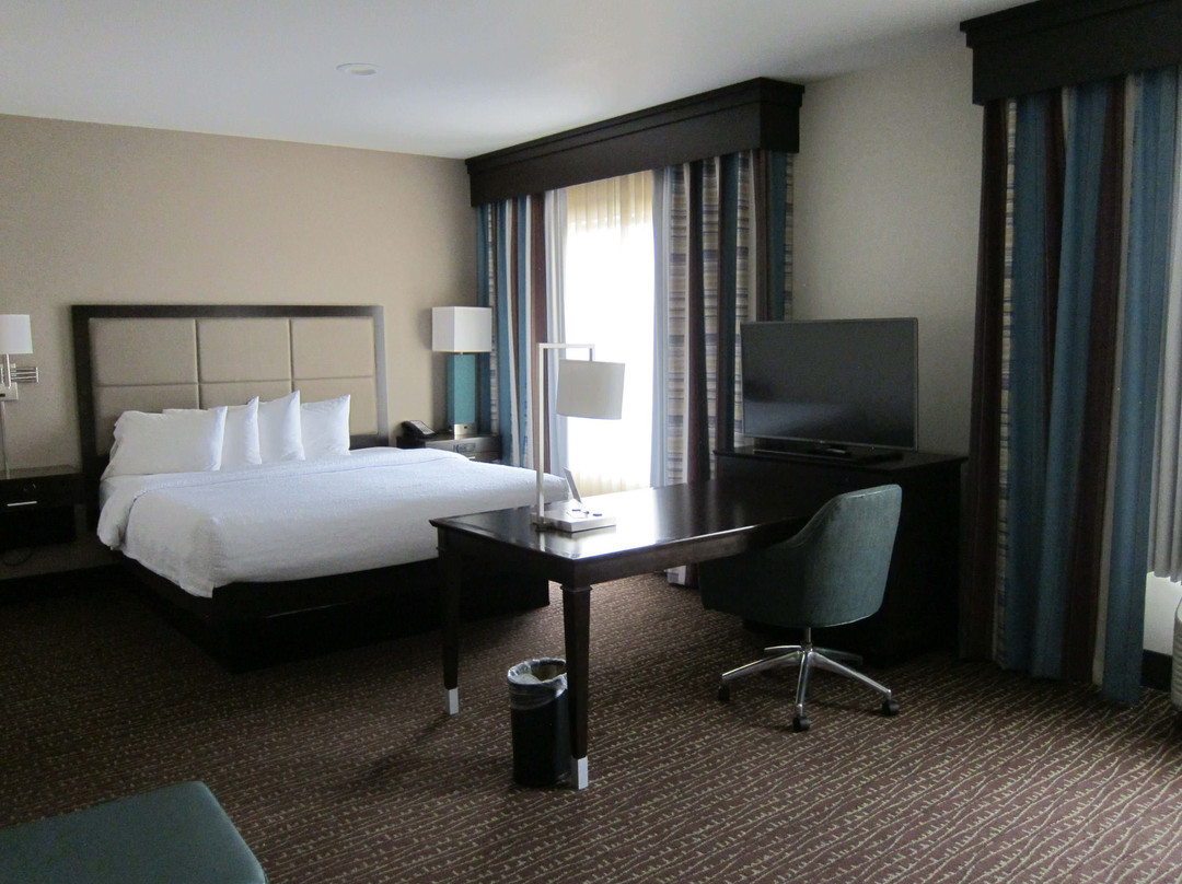 Hampton Inn & Suites Bend主图