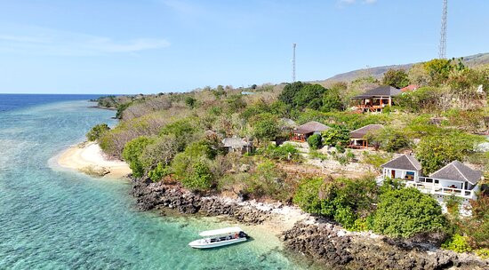 Alor Tanapi Dive Resort